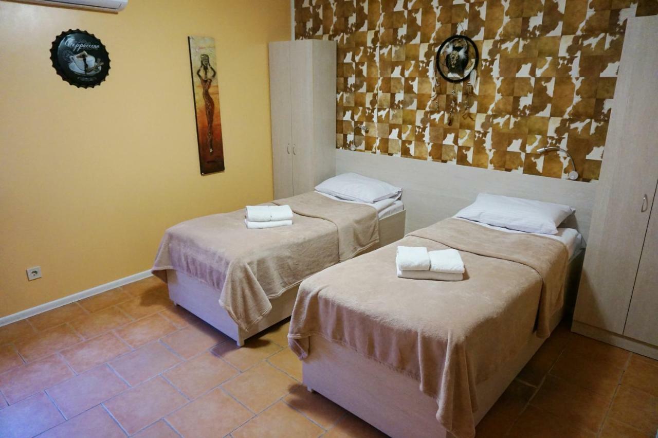 Kolibri Hotel Одеса Екстериор снимка